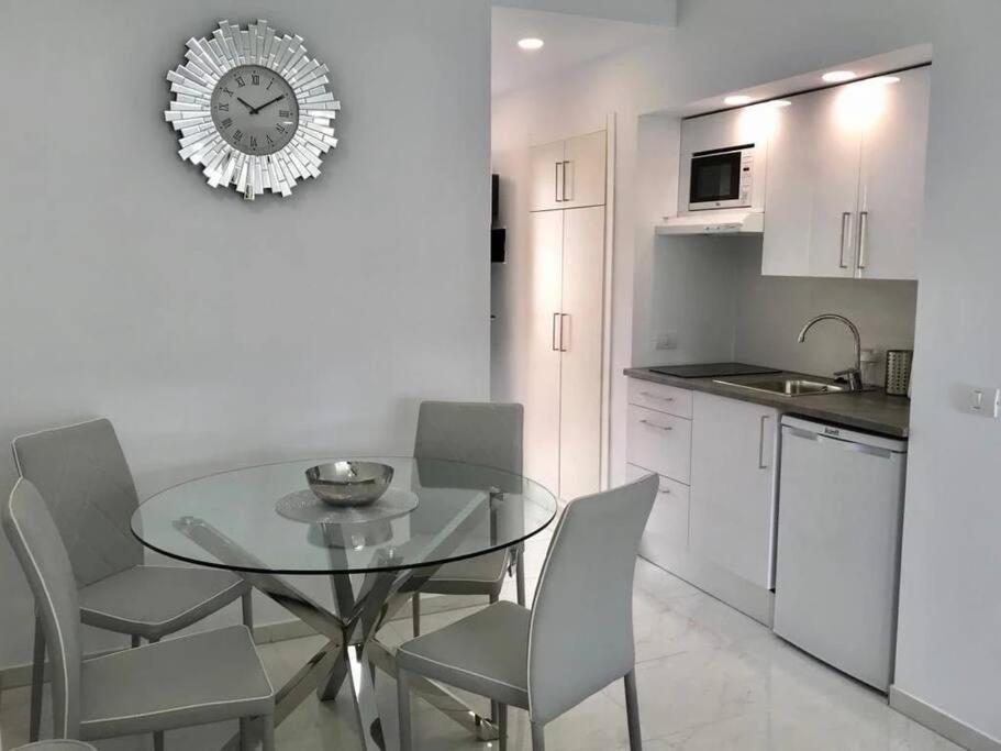 Costa Adeje Modern Studio, Close To The Beach Exterior photo
